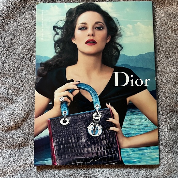 Taylor Swift Vogue Magazine Cover Feb 2012 February Story Rare - Picture 2 of 9